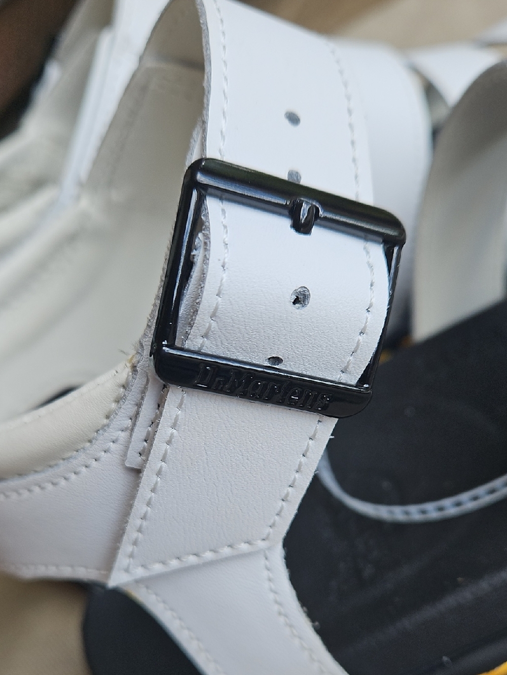 Sz 9- Dr Martens Blaire Platform Sandals Ankle Strap Hydro Leather In White - Picture 2 of 7